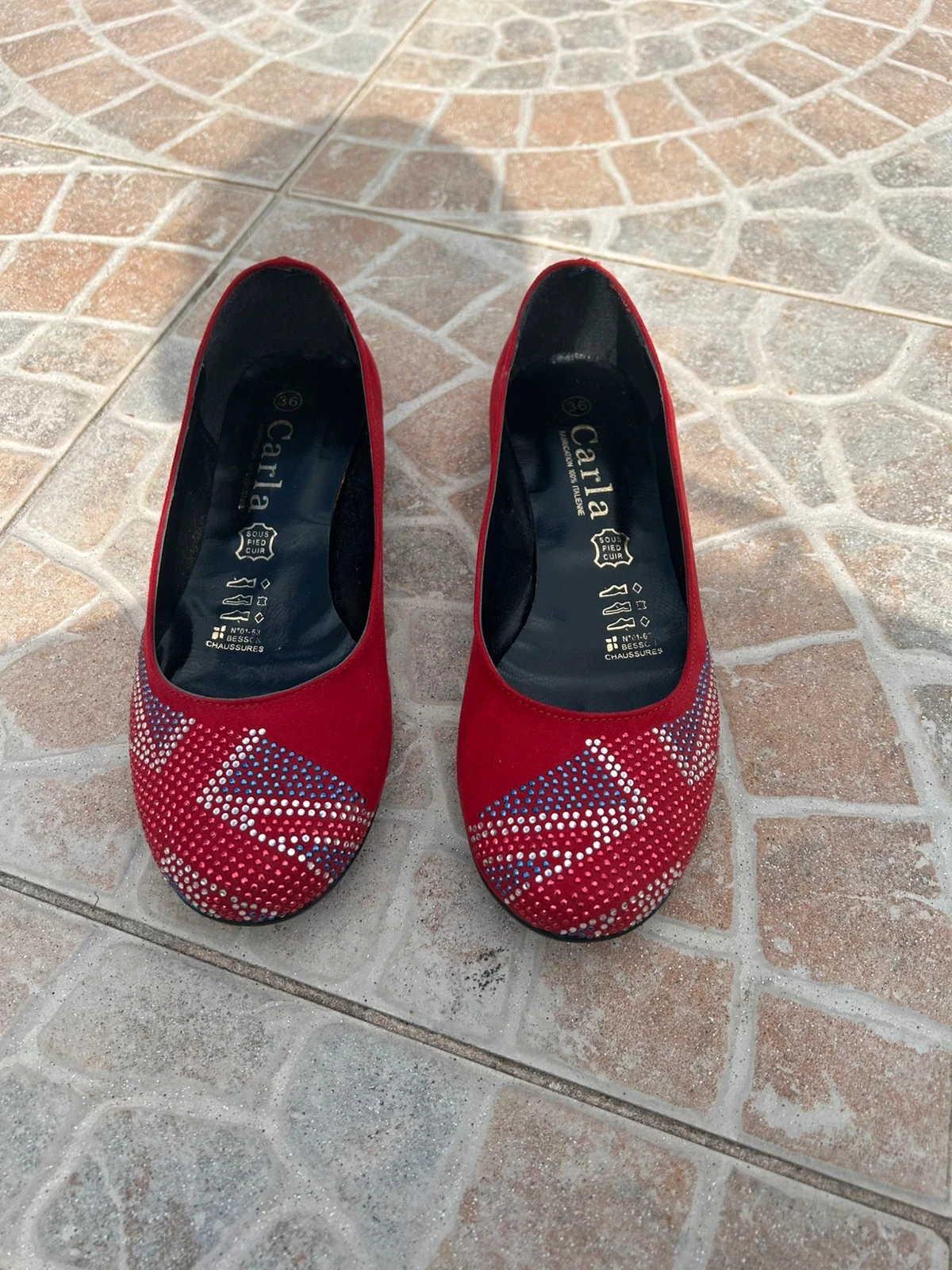 Ballerines rouges 36 cuir motif drapeau anglais  neuves
